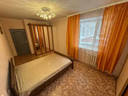 Продам двухкомнатную (2-комн.) квартиру, Аллея Труда ул, 40, Комсомольск-на-Амуре г