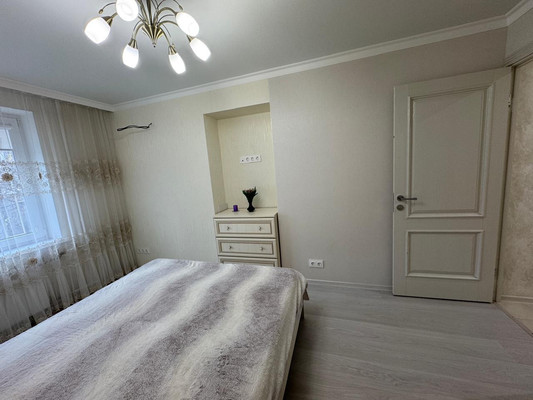 Продам многокомнатную квартиру, им. Воровского ул, 195, Краснодар г