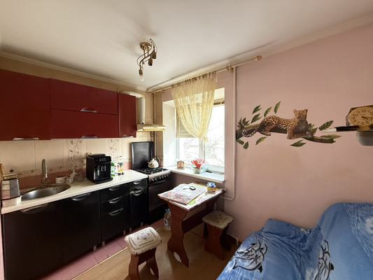 Продам двухкомнатную (2-комн.) квартиру, Большевика Попова ул, 2, Грэсовский пгт