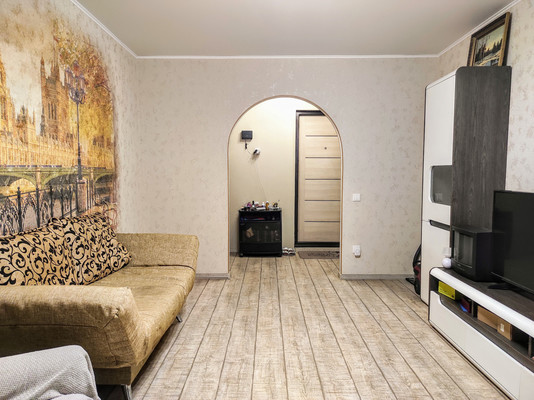 Продам двухкомнатную (2-комн.) квартиру, Красноармейская ул, 240/115, Ростов-на-Дону г