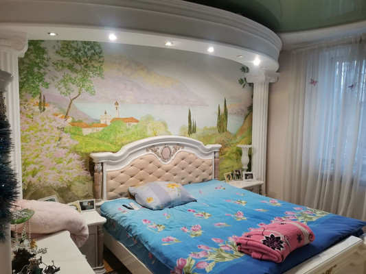 Продам трехкомнатную (3-комн.) квартиру, Желябова ул, 39/2, Симферополь г