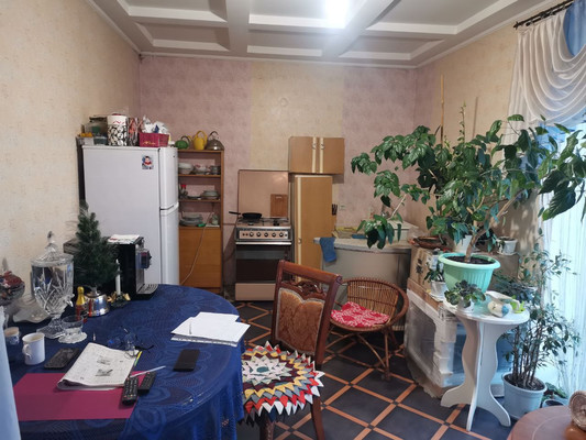 Продам трехкомнатную (3-комн.) квартиру, Желябова ул, 39/2, Симферополь г