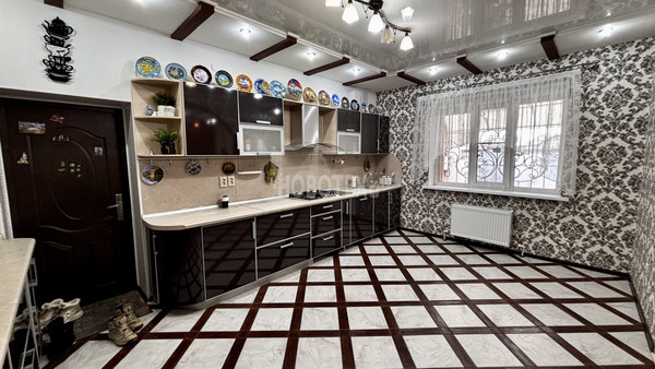 Продам дом, Виктории ул, 27, Крымск г, 0 км от города