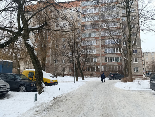 Продам трехкомнатную (3-комн.) квартиру, Куйбышева ул, 117А, Калининград г