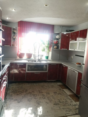 Продам трехкомнатную (3-комн.) квартиру, Днепровский пер, 122ка, Ростов-на-Дону г