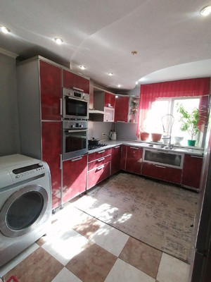 Продам трехкомнатную (3-комн.) квартиру, Днепровский пер, 122ка, Ростов-на-Дону г