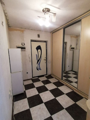 Продам трехкомнатную (3-комн.) квартиру, Днепровский пер, 122ка, Ростов-на-Дону г