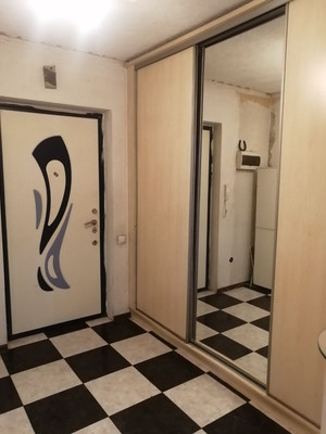 Продам трехкомнатную (3-комн.) квартиру, Днепровский пер, 122ка, Ростов-на-Дону г