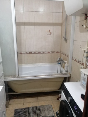 Продам трехкомнатную (3-комн.) квартиру, Днепровский пер, 122ка, Ростов-на-Дону г