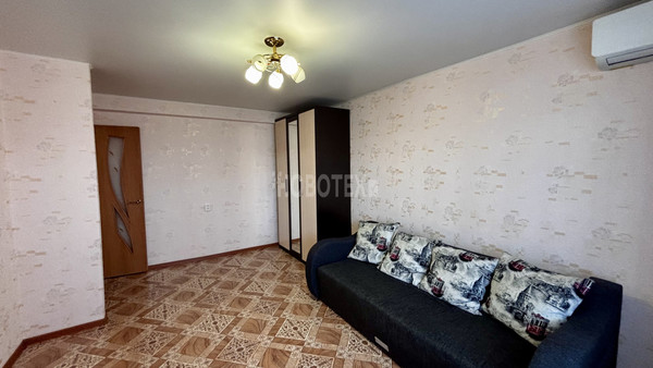 Продам двухкомнатную (2-комн.) квартиру, Маршала Жукова ул, 4, Крымск г