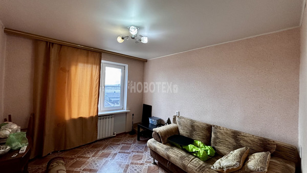 Продам двухкомнатную (2-комн.) квартиру, Маршала Жукова ул, 4, Крымск г