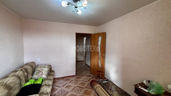 Продам двухкомнатную (2-комн.) квартиру, Маршала Жукова ул, 4, Крымск г