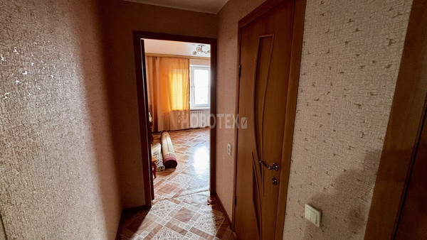 Продам двухкомнатную (2-комн.) квартиру, Маршала Жукова ул, 4, Крымск г