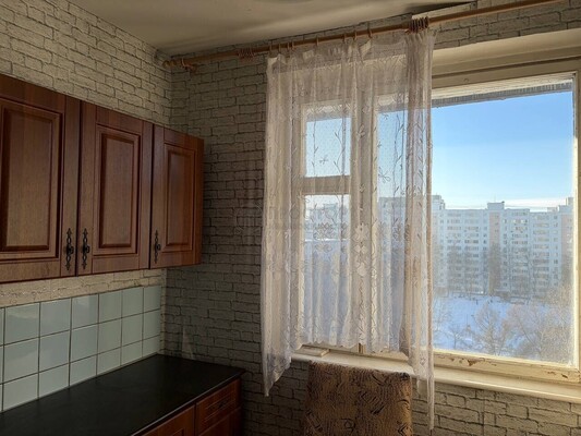 Продам однокомнатную (1-комн.) квартиру, Лескова ул, 28к1, Москва г