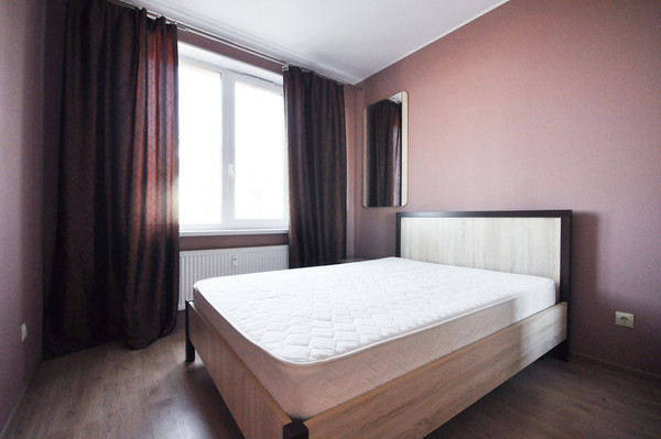Продам однокомнатную (1-комн.) квартиру, Ветеранов пр-кт, 173к7, Санкт-Петербург г