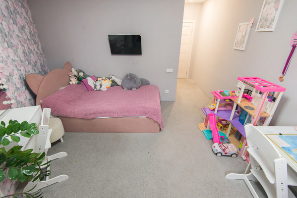 Продам трехкомнатную (3-комн.) квартиру, Венеры ул, 23, Верхнетемерницкий п