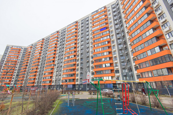Продам трехкомнатную (3-комн.) квартиру, Венеры ул, 23, Верхнетемерницкий п