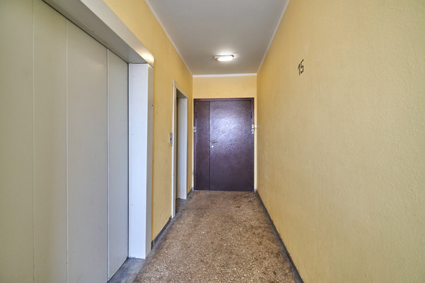 Продам однокомнатную (1-комн.) квартиру, Раменки ул, 14к2, Москва г