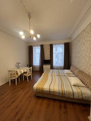 Продам трехкомнатную (3-комн.) квартиру, Невский пр-кт, 45/2, Санкт-Петербург г