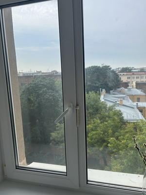 Продам комнату в 4-комн. квартире, 14-я В.О. линия, 5А, Санкт-Петербург г