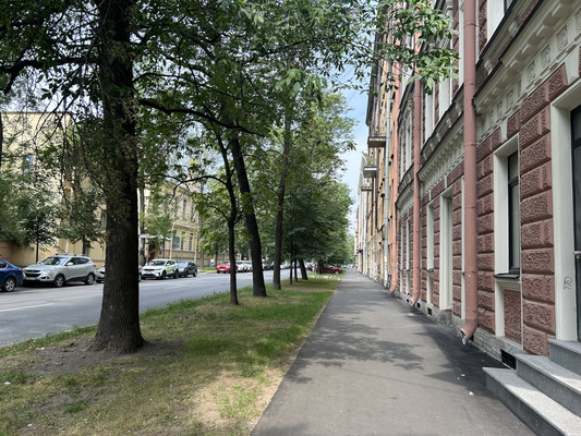 Продам комнату в 4-комн. квартире, 14-я В.О. линия, 5А, Санкт-Петербург г