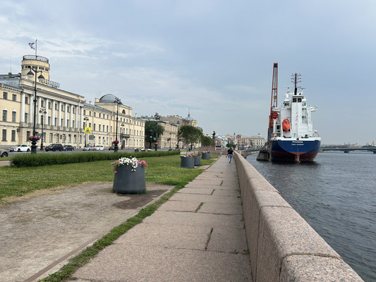 Продам комнату в 4-комн. квартире, 14-я В.О. линия, 5А, Санкт-Петербург г