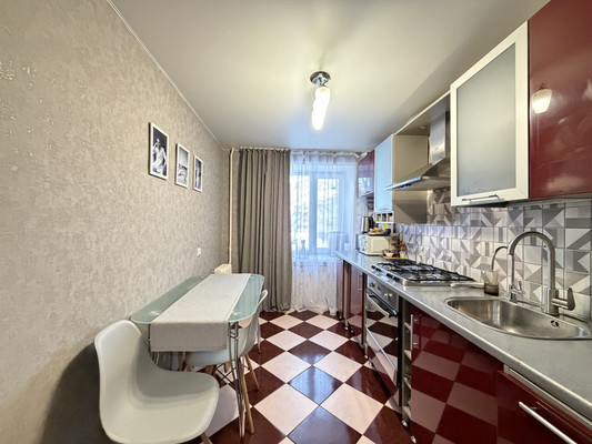 Продам двухкомнатную (2-комн.) квартиру, Хусаина Мавлютова ул, 35, Казань г