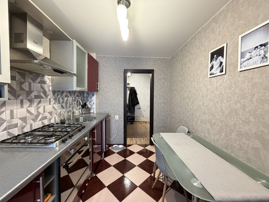 Продам двухкомнатную (2-комн.) квартиру, Хусаина Мавлютова ул, 35, Казань г