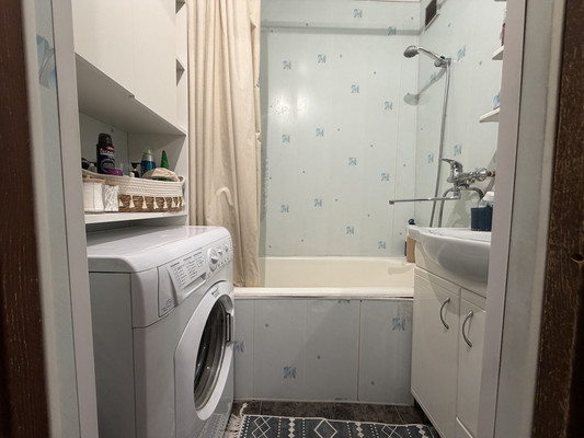 Продам двухкомнатную (2-комн.) квартиру, Хусаина Мавлютова ул, 35, Казань г