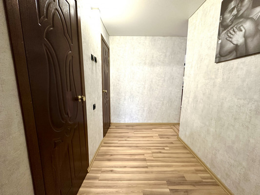 Продам двухкомнатную (2-комн.) квартиру, Хусаина Мавлютова ул, 35, Казань г