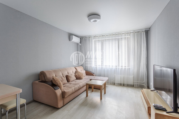 Продам однокомнатную (1-комн.) квартиру, Долгопрудная аллея, 15к4, Москва г