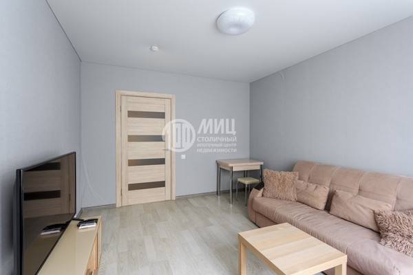 Продам однокомнатную (1-комн.) квартиру, Долгопрудная аллея, 15к4, Москва г