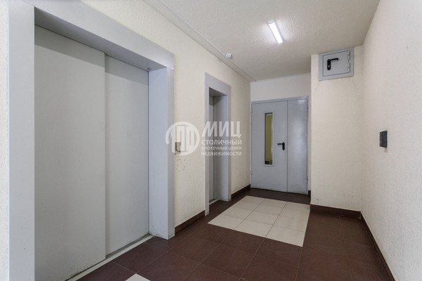 Продам однокомнатную (1-комн.) квартиру, Долгопрудная аллея, 15к4, Москва г