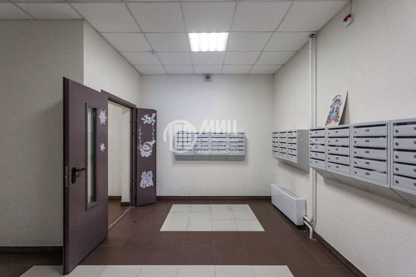 Продам однокомнатную (1-комн.) квартиру, Долгопрудная аллея, 15к4, Москва г