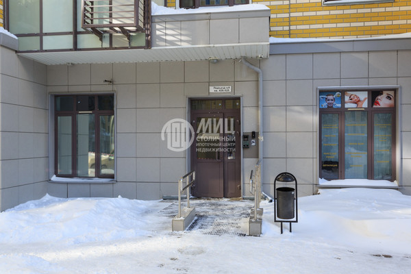 Продам однокомнатную (1-комн.) квартиру, Долгопрудная аллея, 15к4, Москва г