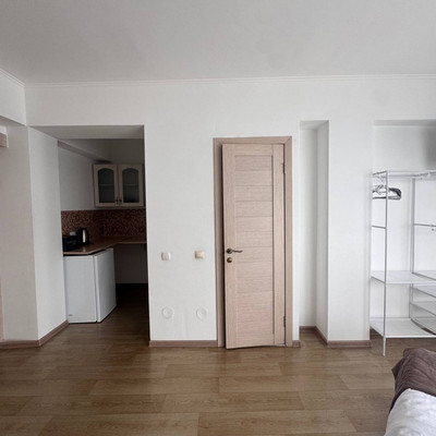 Продам однокомнатную (1-комн.) квартиру, Гагариной ул, 25/353, Утес п