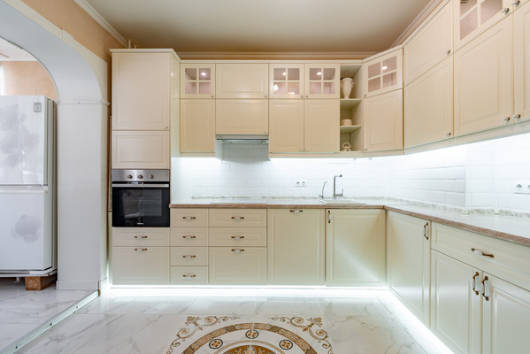 Продам трехкомнатную (3-комн.) квартиру, Ладожская ул, 107, Заневка д