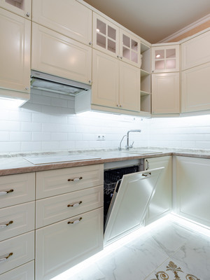 Продам трехкомнатную (3-комн.) квартиру, Ладожская ул, 107, Заневка д