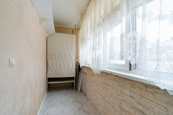 Продам трехкомнатную (3-комн.) квартиру, Ладожская ул, 107, Заневка д