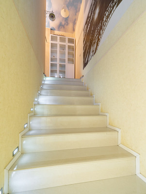 Продам трехкомнатную (3-комн.) квартиру, Ладожская ул, 107, Заневка д