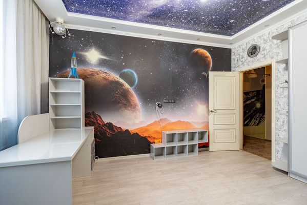 Продам трехкомнатную (3-комн.) квартиру, Ладожская ул, 107, Заневка д