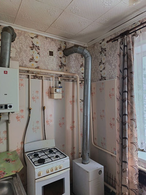 Продам трехкомнатную (3-комн.) квартиру, Квартал Народной стройки ул, 19а, Кулебаки г