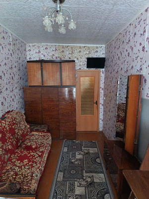 Продам трехкомнатную (3-комн.) квартиру, Квартал Народной стройки ул, 19а, Кулебаки г