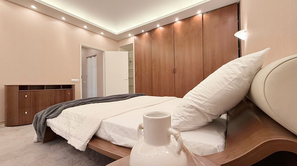 Сдам трехкомнатную (3-комн.) квартиру, Большая Монетная ул, 5, Санкт-Петербург г