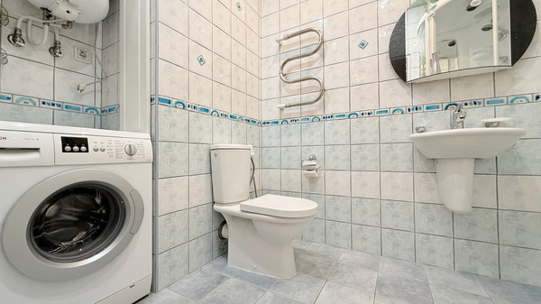 Сдам трехкомнатную (3-комн.) квартиру, Большая Монетная ул, 5, Санкт-Петербург г