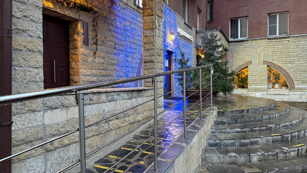 Сдам трехкомнатную (3-комн.) квартиру, Большая Монетная ул, 5, Санкт-Петербург г