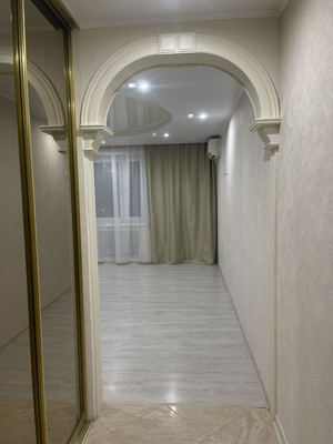 Продам двухкомнатную (2-комн.) квартиру, 3-й туп, 1, Мирный п