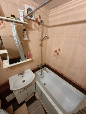 Продам трехкомнатную (3-комн.) квартиру, Богородская ул, 6, Ямкино с