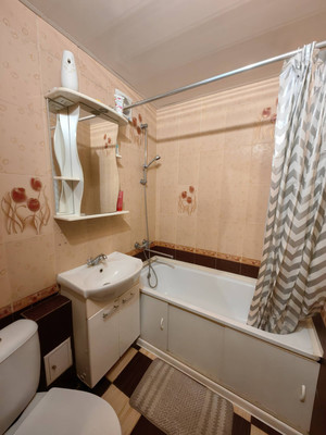 Продам трехкомнатную (3-комн.) квартиру, Богородская ул, 6, Ямкино с