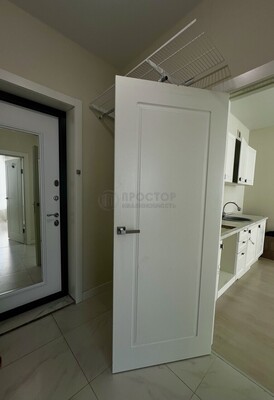 Продам однокомнатную (1-комн.) квартиру, Ореховый б-р, 24к3, Москва г